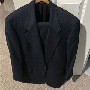 Men's Tailored Dark Navy Two-Button Suit Jacket